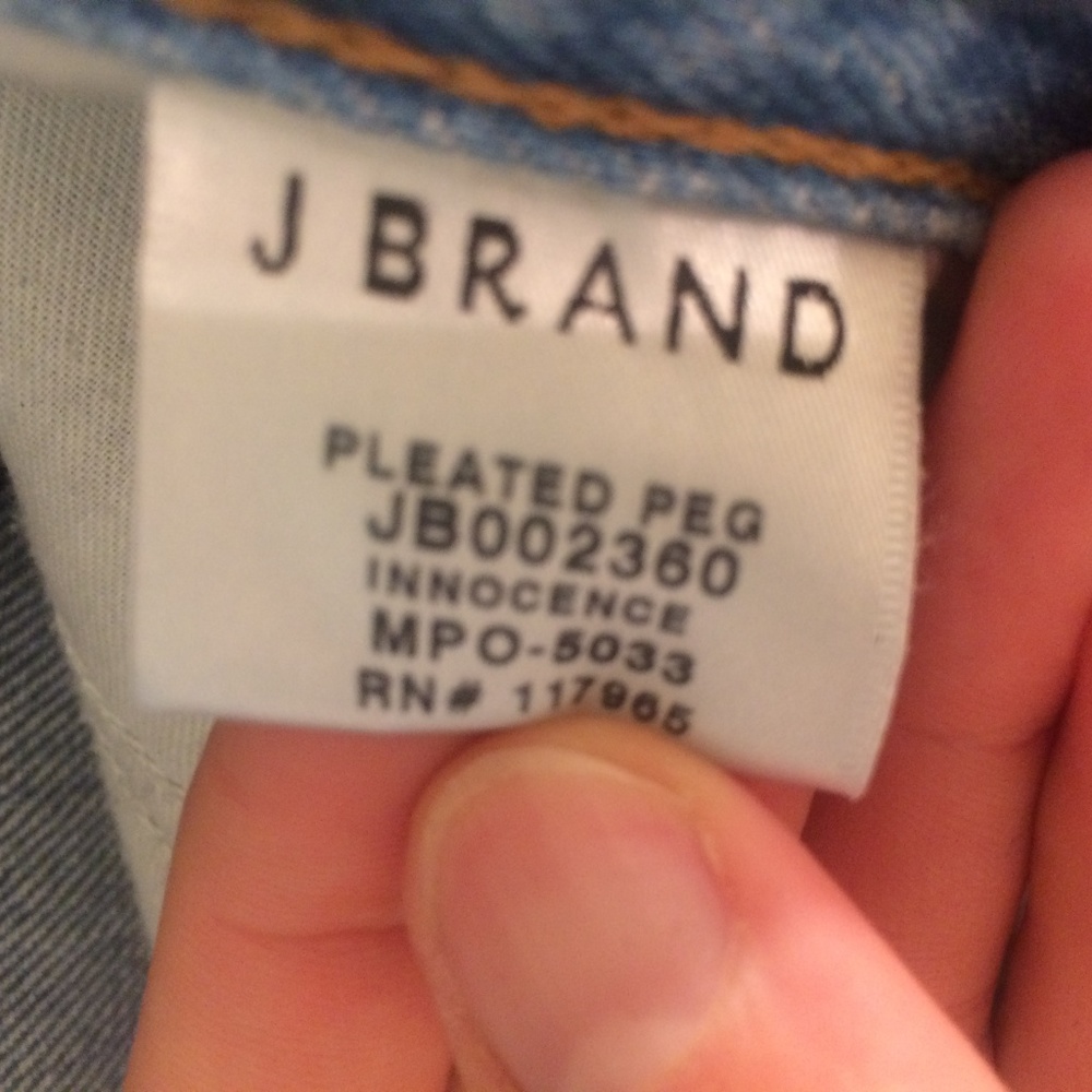 Pleat-Front High-Rise Peg Jean In Innocence - Picture 2 of 7